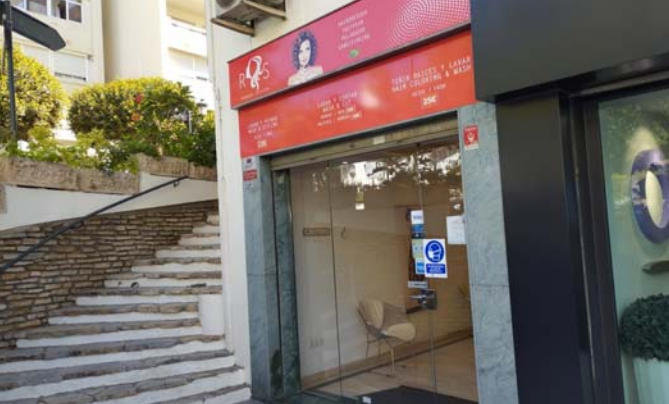 Activo inmobiliario del Grupo Alfil: local comercial en el edificio Cisne III de Marbella