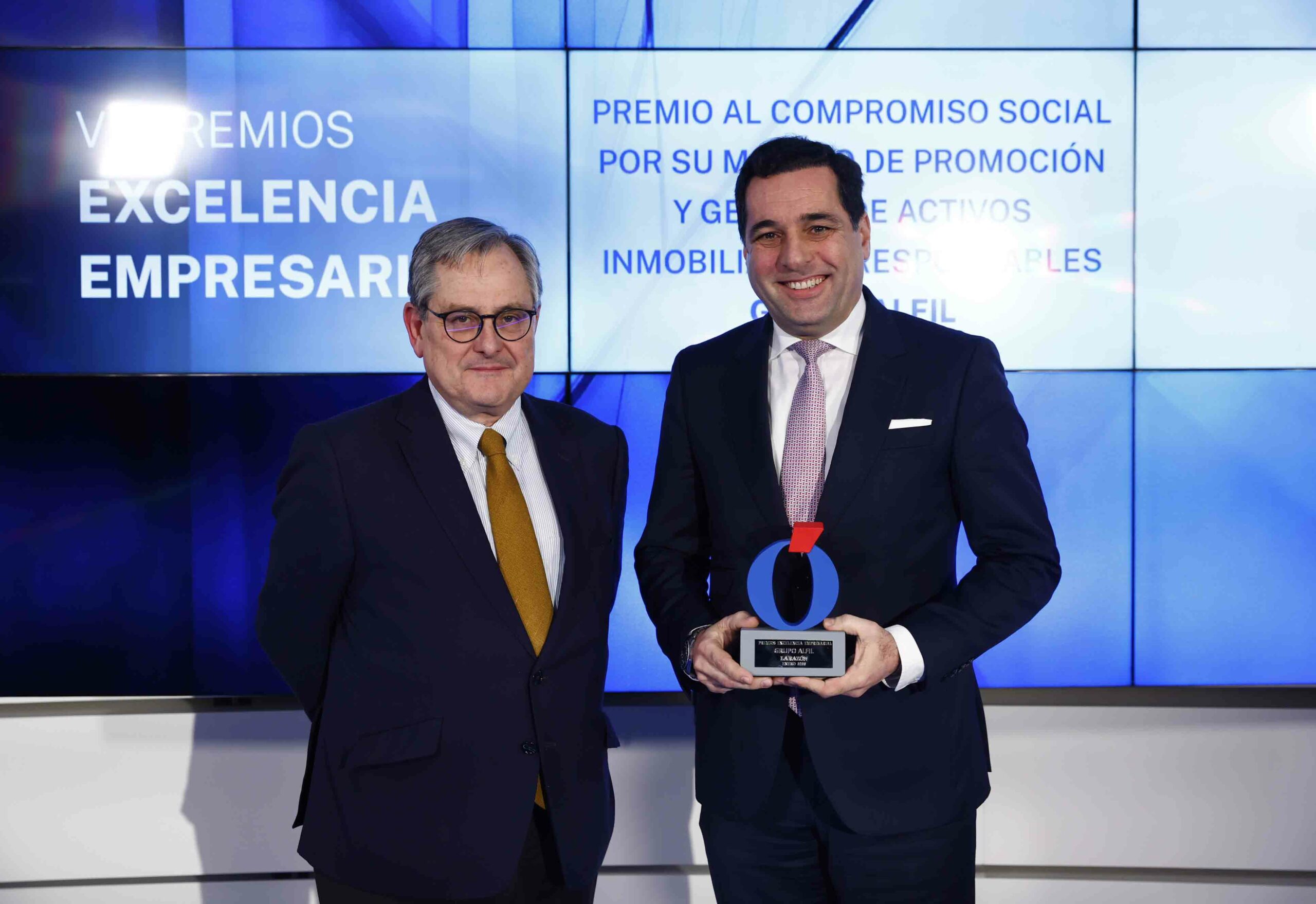 Lee más sobre el artículo Grupo Alfil, premio a la excelencia empresarial por su Compromiso Social