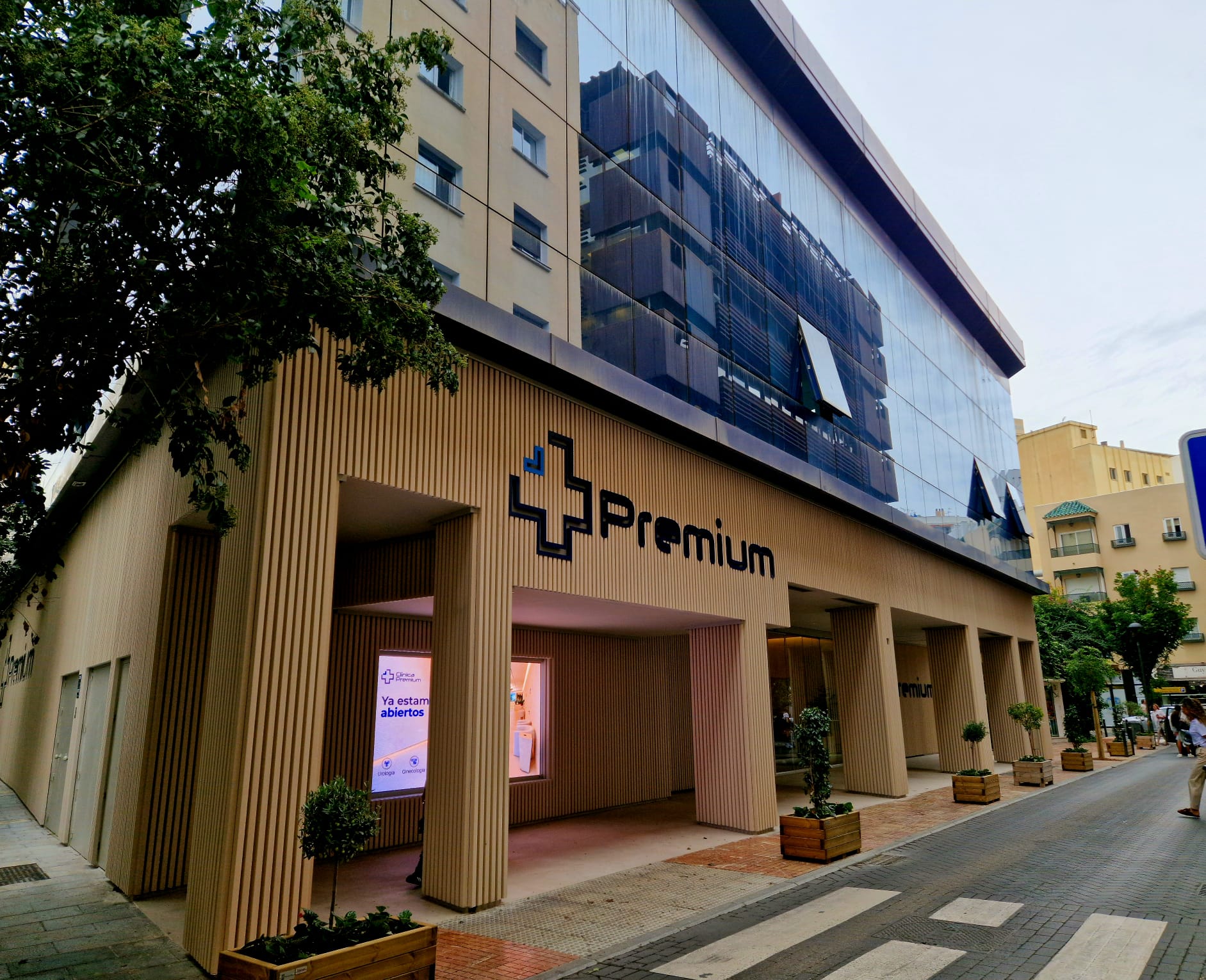 Lee más sobre el artículo Edificio Alfil, sede de las nuevas instalaciones de la Clínica Premium